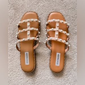 Steve Madden Beaded Flat Sandal